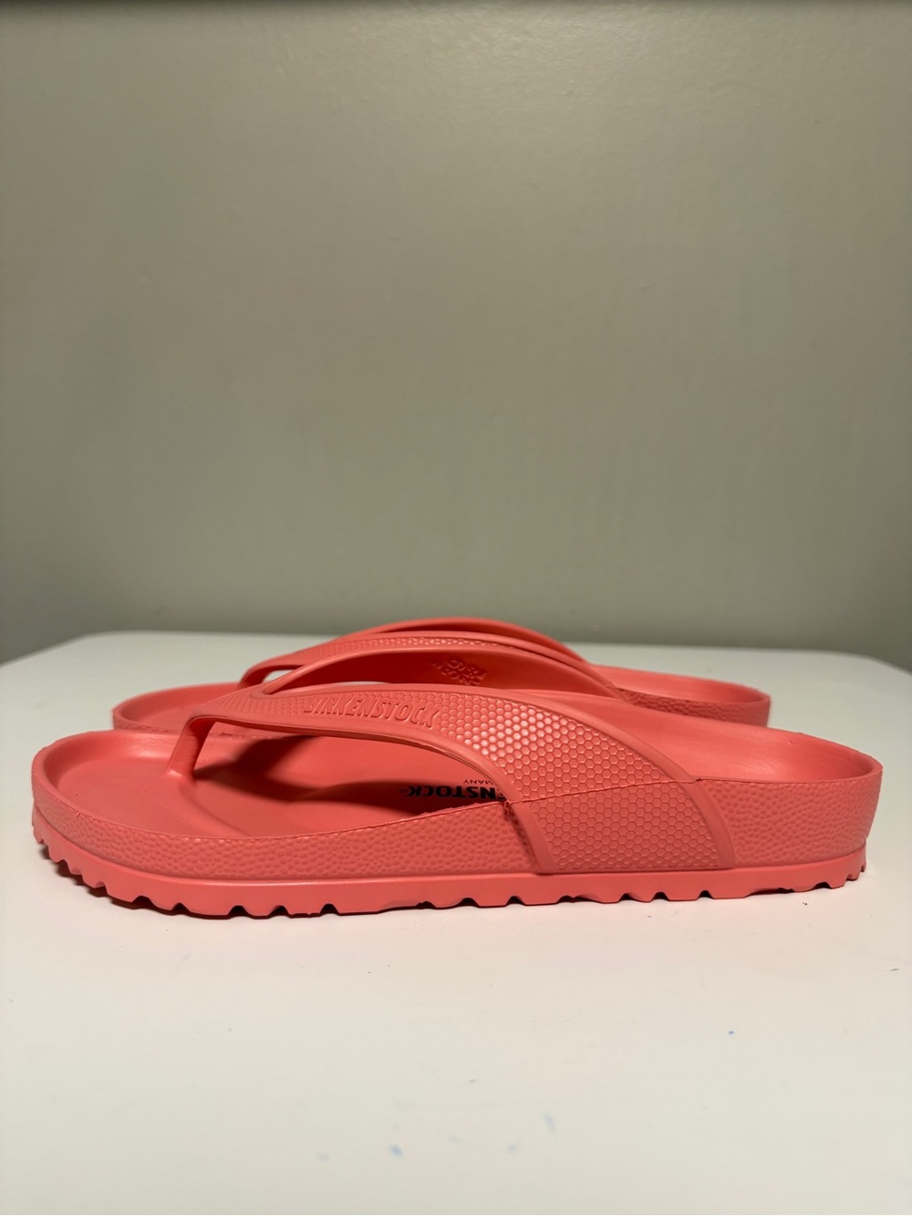 Birkenstock Honolulu EVA Medium Pink sandals Women’s EU 39 US 8-8.5 Regular/Wide
